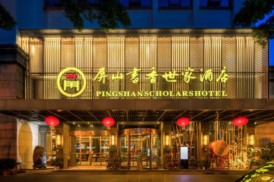 酒店不銹鋼發(fā)光字生產(chǎn)廠家——【巨匠標識，標識制作廠家】